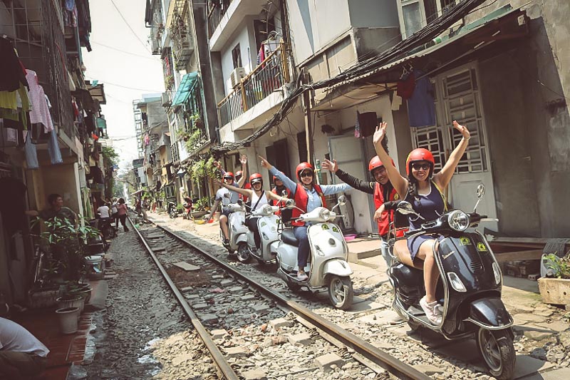 hanoi motorbike tours
